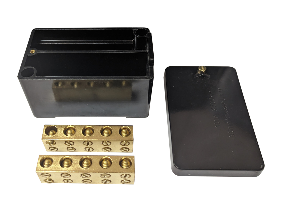 Insulated Connection Boxes - Deligo