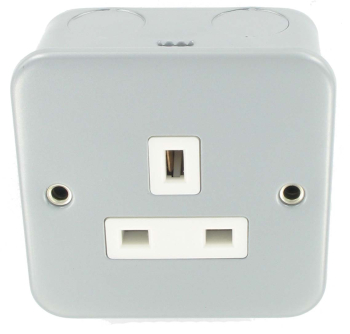 1G 13A UNSWITCHED SOCKET METAL CLAD