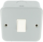 10A 1-G 2-W SWITCH METAL CLAD